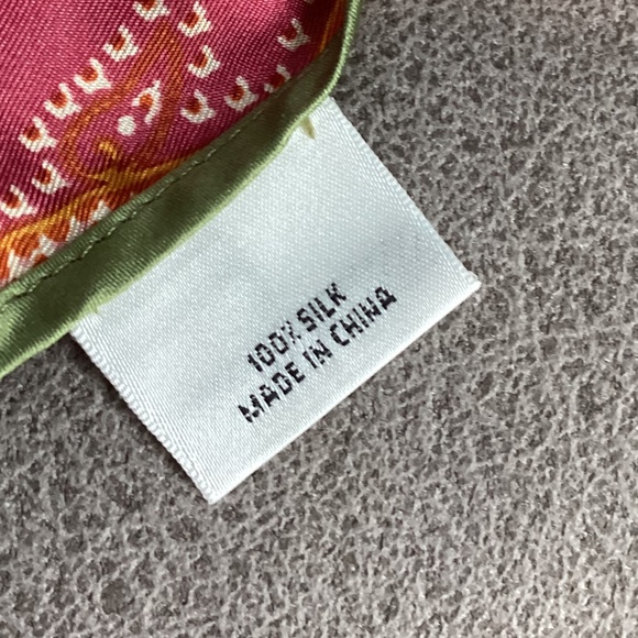 Talbots silk scarf new condition - Picture 3 of 7